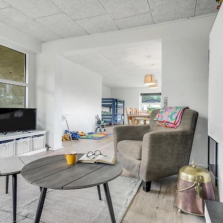 Nice Home In Billund With Kitchen Exteriör bild