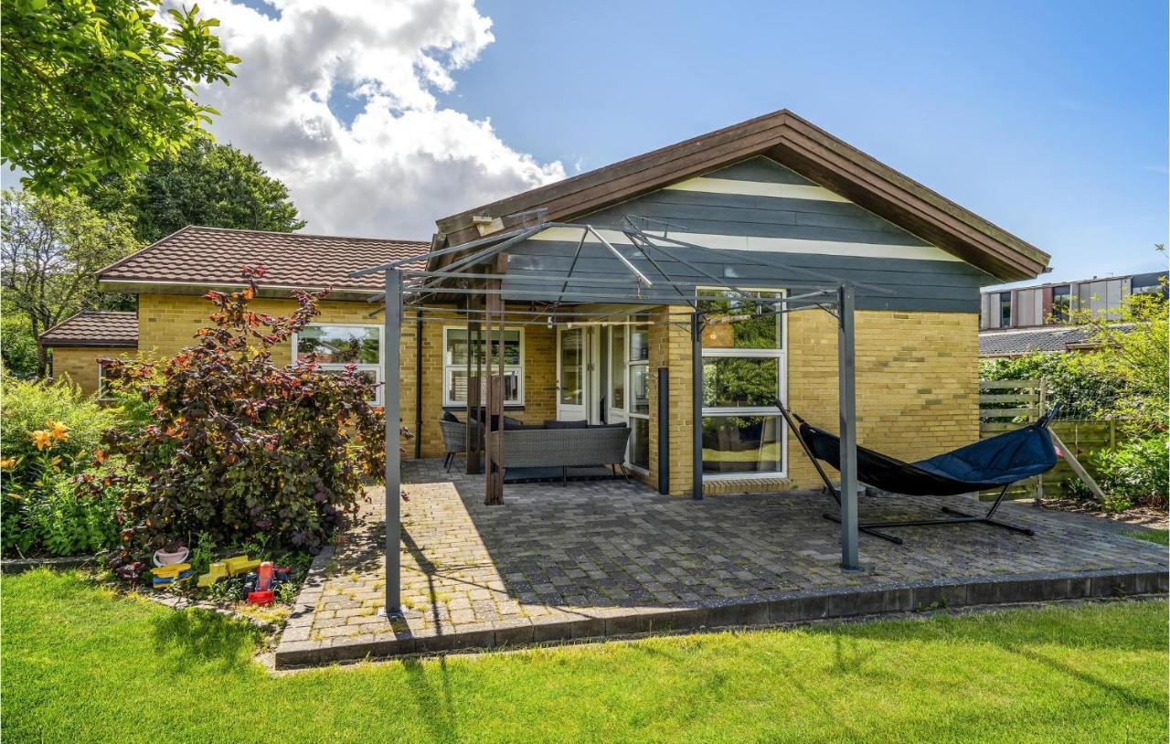 Nice Home In Billund With Kitchen Exteriör bild