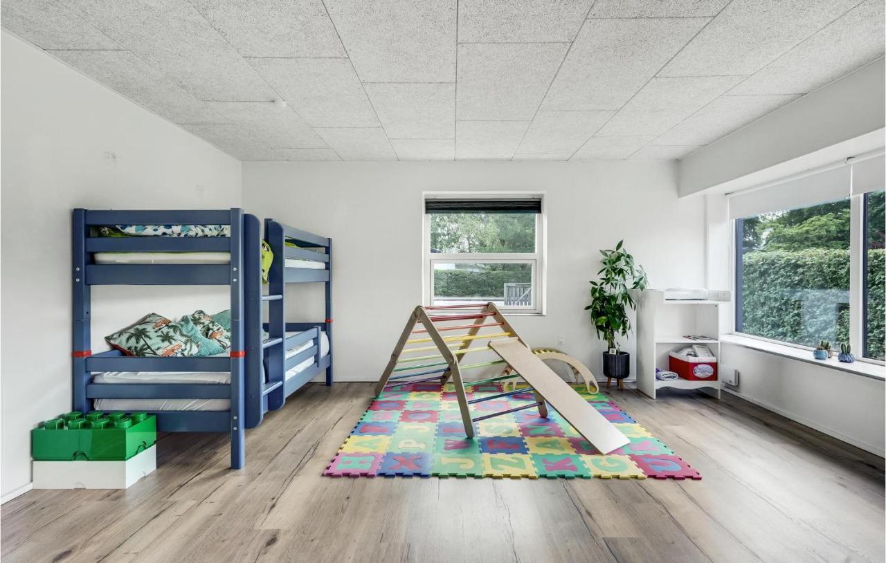 Nice Home In Billund With Kitchen Exteriör bild