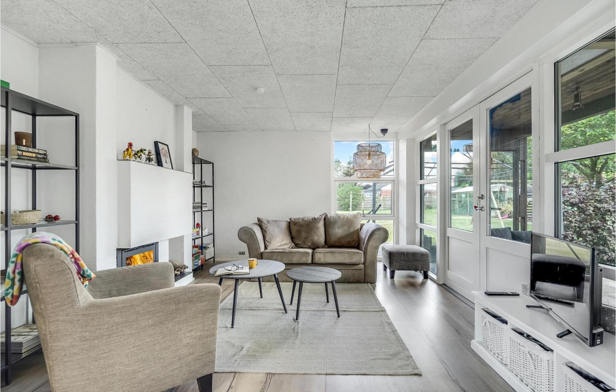 Nice Home In Billund With Kitchen Exteriör bild